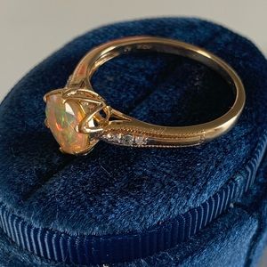 Gorgeous 8.5 mm Ethiopian opal 10k gold ring